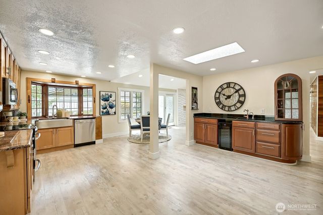 11914 NE 148th Street, Kirkland, WA 98034