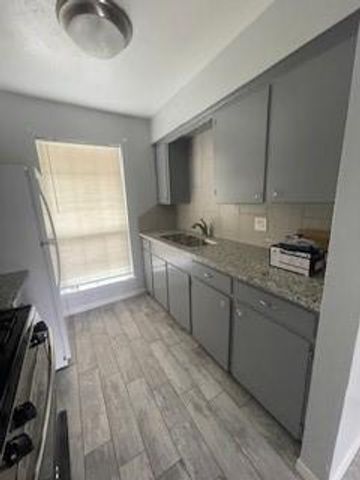 4447 Fallen Oaks Drive, Houston, TX 77091