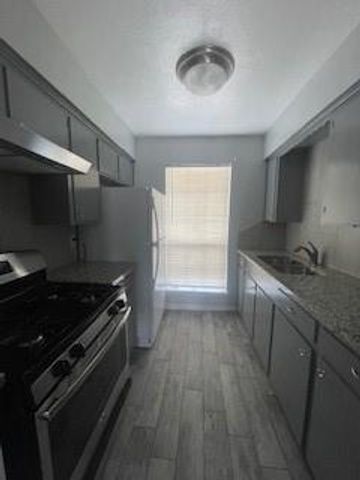 4447 Fallen Oaks Drive, Houston, TX 77091