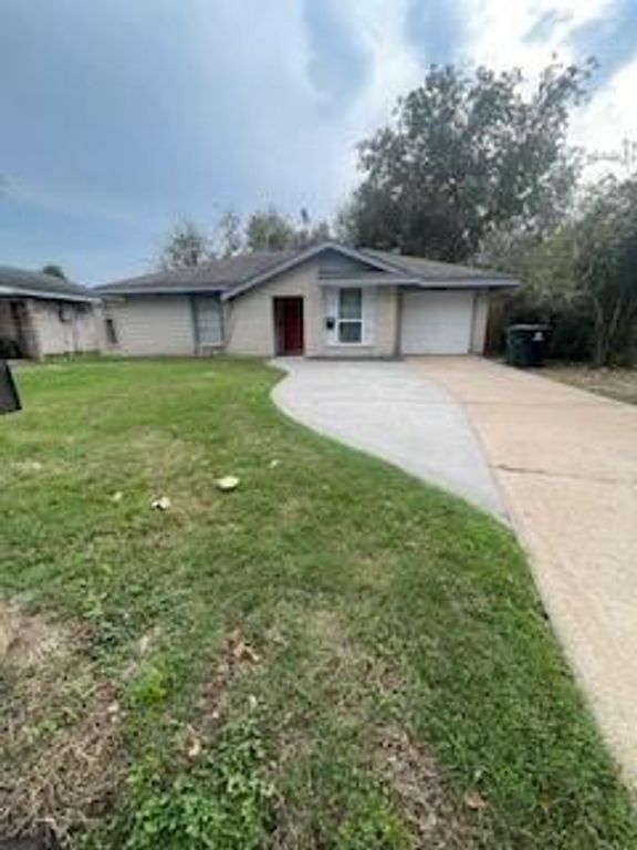 4447 Fallen Oaks Drive, Houston, TX 77091