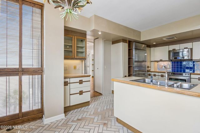 2970 ST JOHNS Avenue 4A, Jacksonville, FL 32205