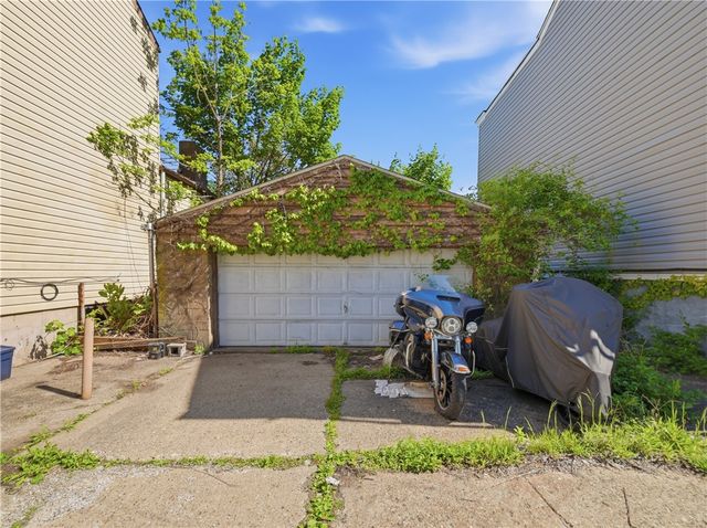 2618 Sumner St, Arlington, PA 15203