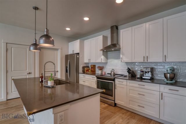 2221 Willow Drive 139C, Livingston, MT 59047