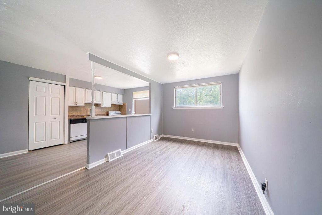 2839 TREMONT ST, PHILADELPHIA, PA 19136 — photo 4
