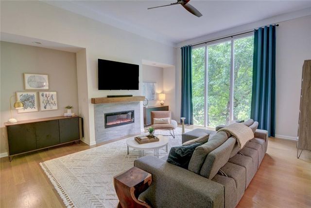 6090 Weatherly Drive NW, Sandy Springs, GA 30328