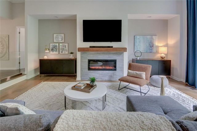 6090 Weatherly Drive NW, Sandy Springs, GA 30328