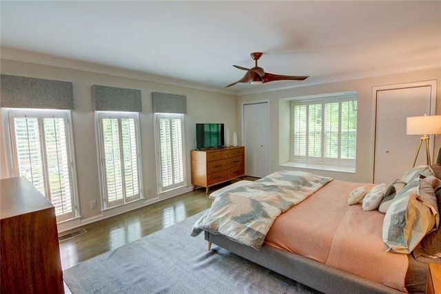 6090 Weatherly Drive NW, Sandy Springs, GA 30328
