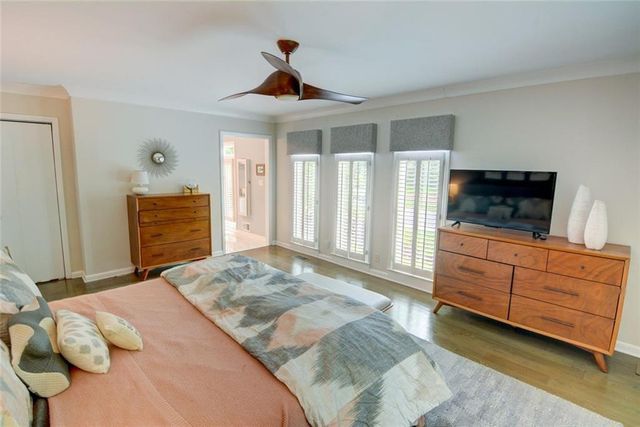 6090 Weatherly Drive NW, Sandy Springs, GA 30328