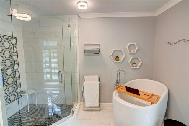 6090 Weatherly Drive NW, Sandy Springs, GA 30328