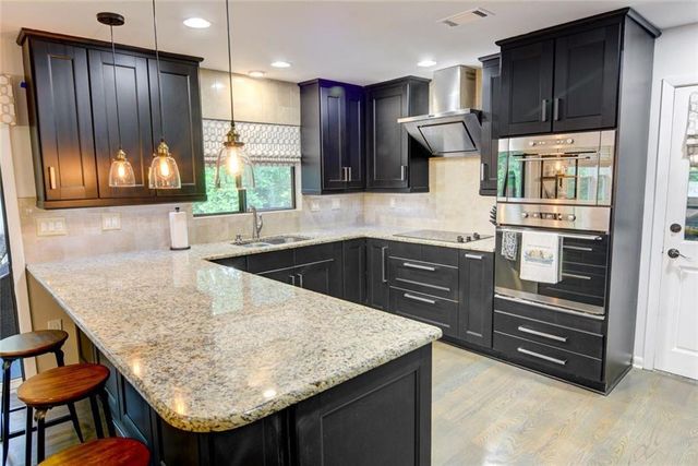 6090 Weatherly Drive NW, Sandy Springs, GA 30328