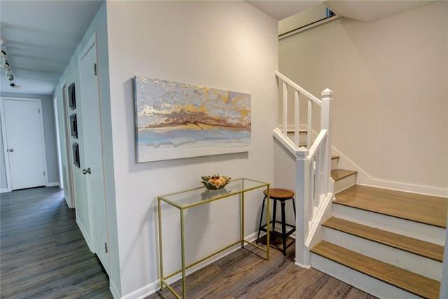 6090 Weatherly Drive NW, Sandy Springs, GA 30328