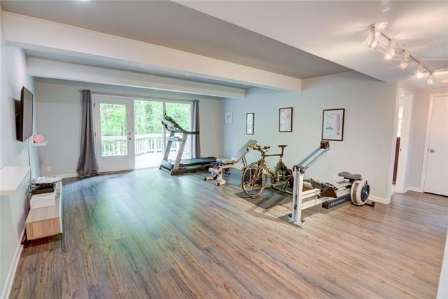 6090 Weatherly Drive NW, Sandy Springs, GA 30328