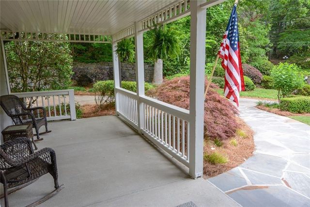 6090 Weatherly Drive NW, Sandy Springs, GA 30328