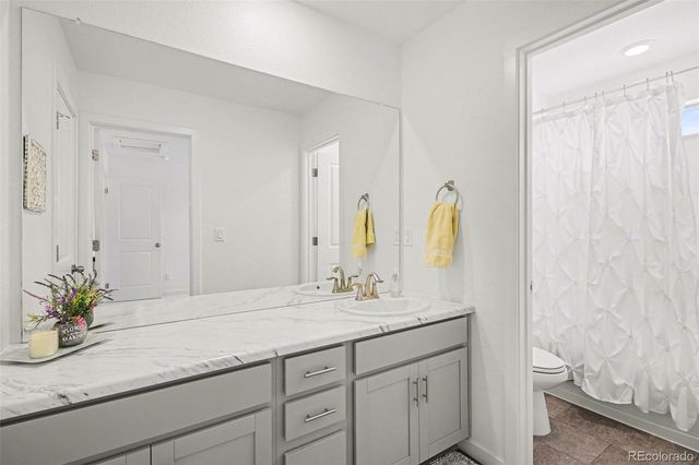 8420 Bijou Creek Avenue, Littleton, CO 80125