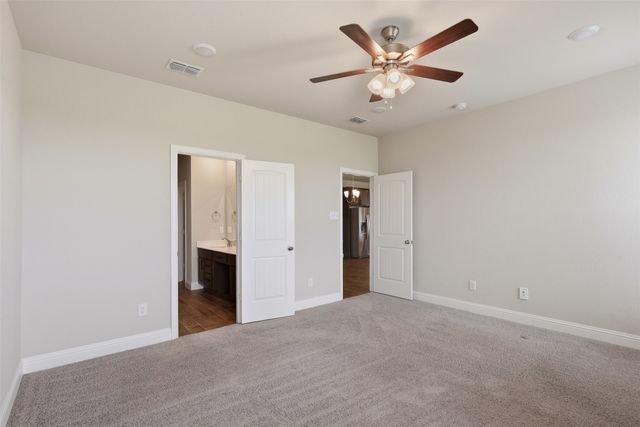 8200 Korat Vista, Godley, TX 76044