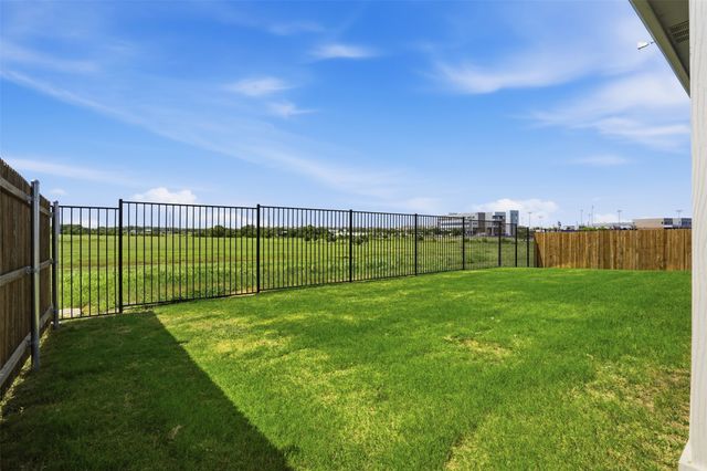 8200 Korat Vista, Godley, TX 76044