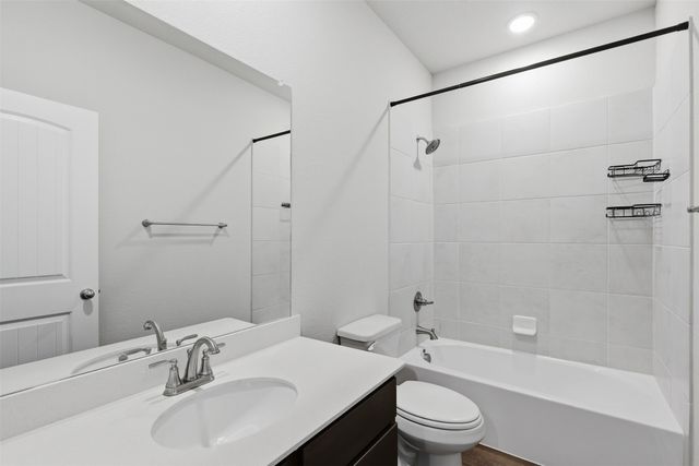8200 Korat Vista, Godley, TX 76044