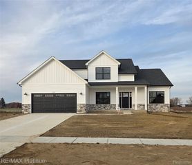 13147 Westwinds Drive, Fenton Charter Township, MI 48451
