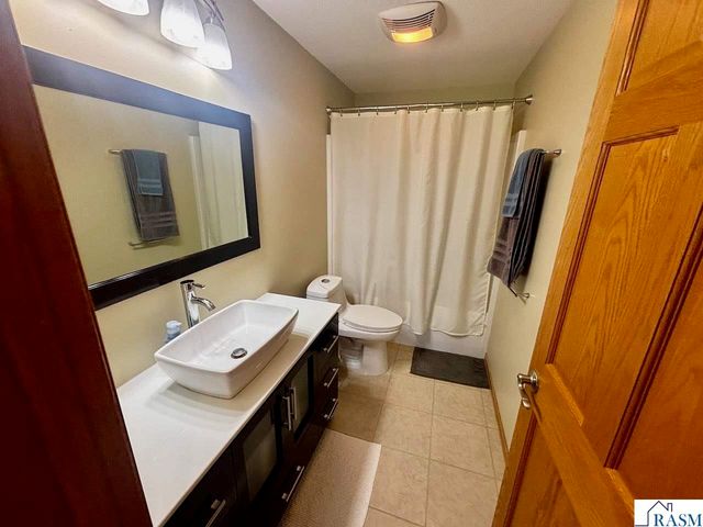 1924 Rock Ridge Lane, St. Peter, MN 56082