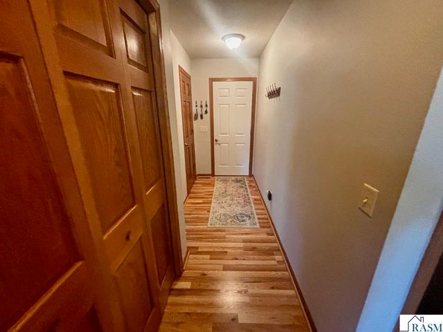 1924 Rock Ridge Lane, St. Peter, MN 56082