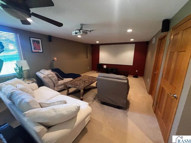 1924 Rock Ridge Lane, St. Peter, MN 56082