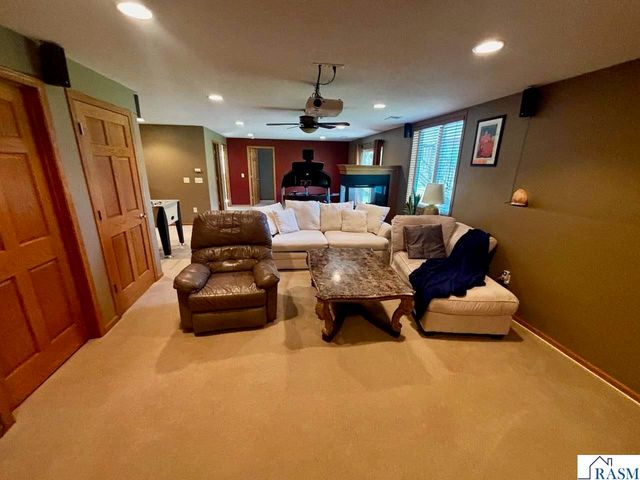 1924 Rock Ridge Lane, St. Peter, MN 56082