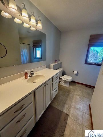 1924 Rock Ridge Lane, St. Peter, MN 56082