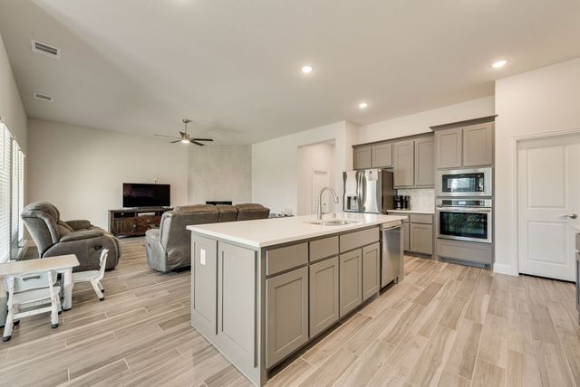 3034 Kenna Court, Midlothian, TX 76065