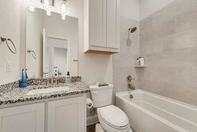 3034 Kenna Court, Midlothian, TX 76065