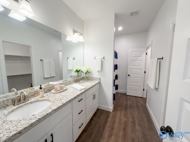 1005 Highgrove Heights, Harvest, AL 35749