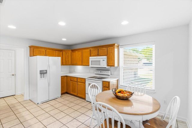 2232 Lemure Drive, Navarre, FL 32566