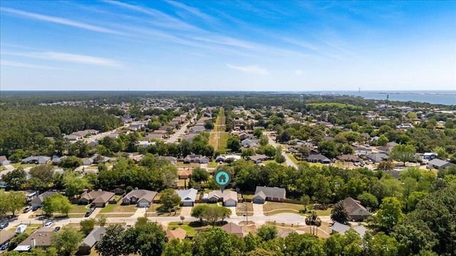 2232 Lemure Drive, Navarre, FL 32566