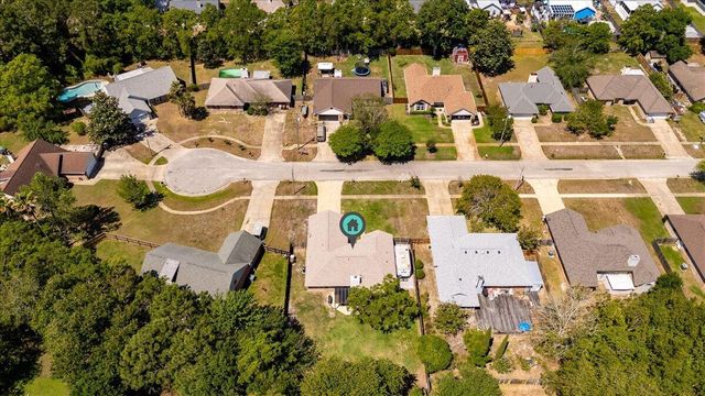 2232 Lemure Drive, Navarre, FL 32566
