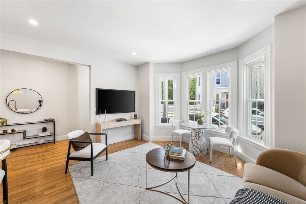 14 Harbor View Street 1, Boston, MA 02125
