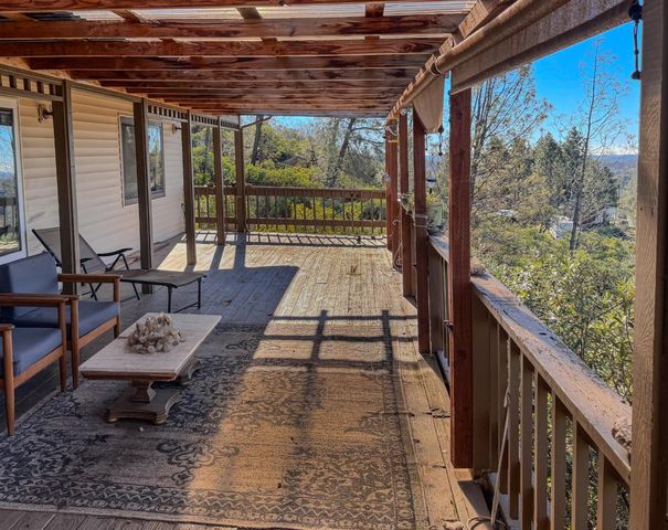 12941 Wild Rose Ct, Penn Valley, CA 95946