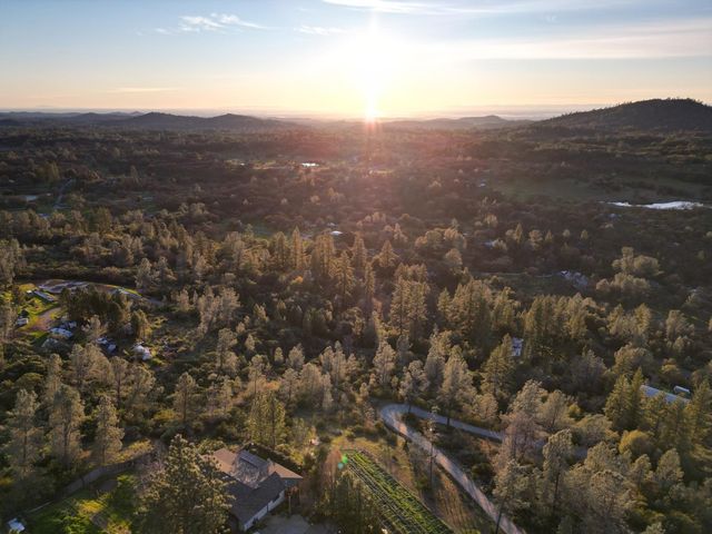 12941 Wild Rose Ct, Penn Valley, CA 95946