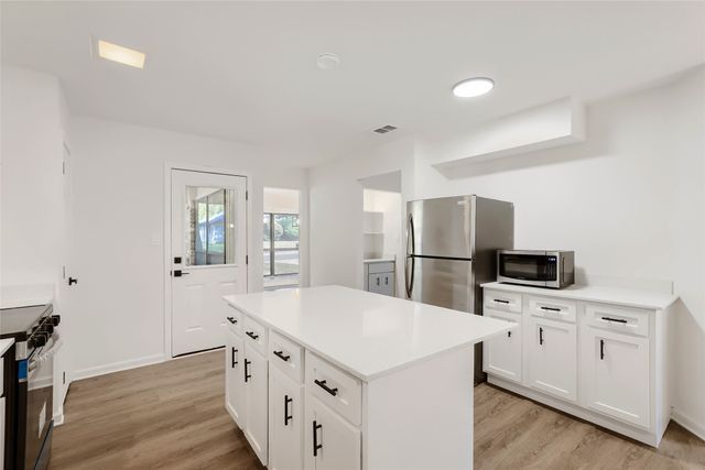 5812 Winding Woods Trail, Dallas, TX 75227