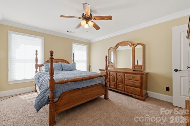 3638 Hogan Court NE, Conover, NC 28613