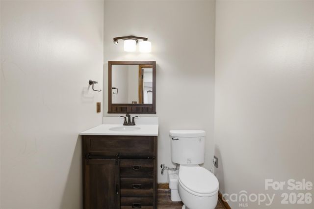 3638 Hogan Court NE, Conover, NC 28613