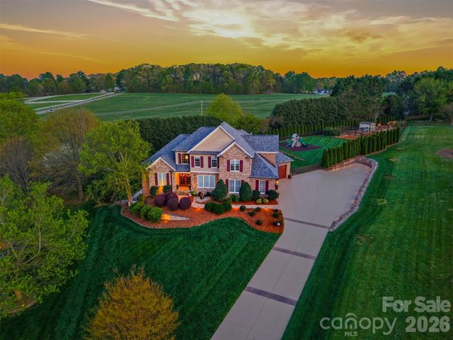 3638 Hogan Court NE, Conover, NC 28613