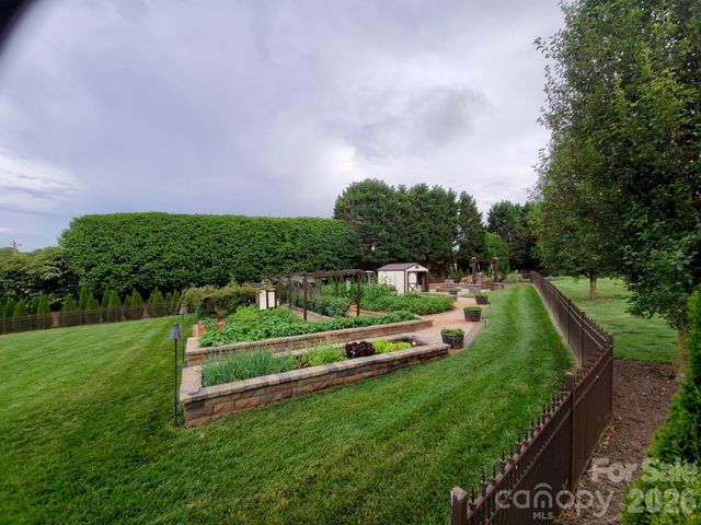 3638 Hogan Court NE, Conover, NC 28613