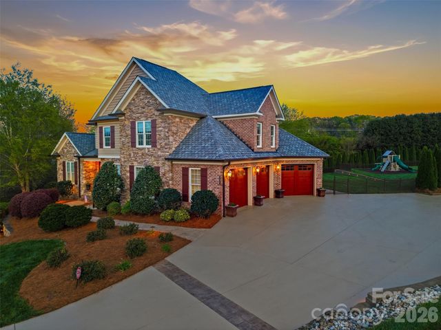 3638 Hogan Court NE, Conover, NC 28613