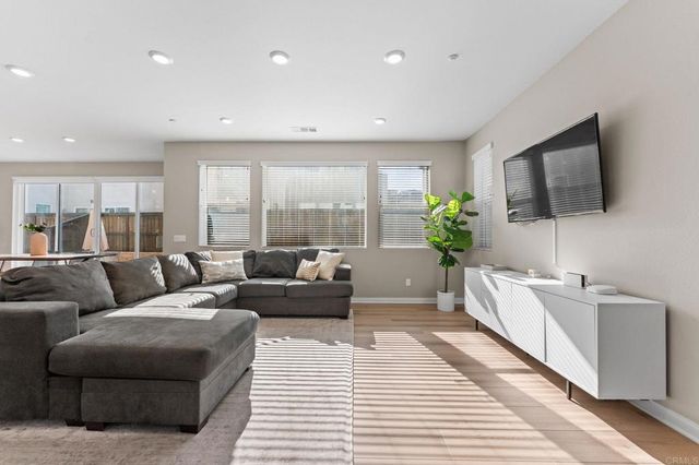 1775 Whitmore Loop, Chula Vista, CA 91913