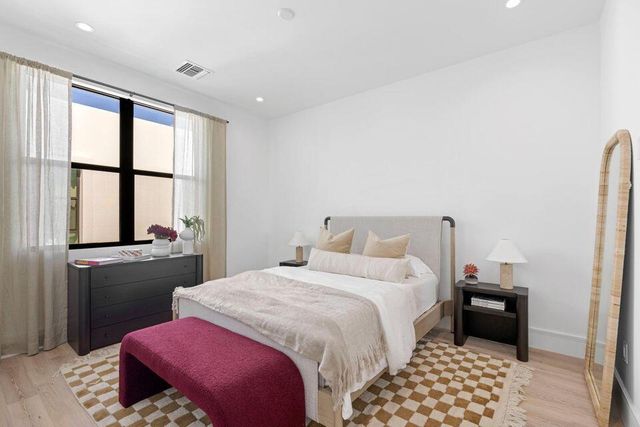 1933 Dock Street, West Palm Beach, FL 33405