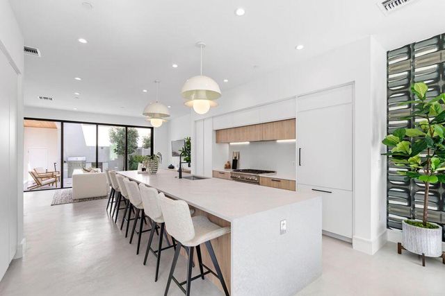 1933 Dock Street, West Palm Beach, FL 33405