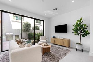 1933 Dock Street, West Palm Beach, FL 33405