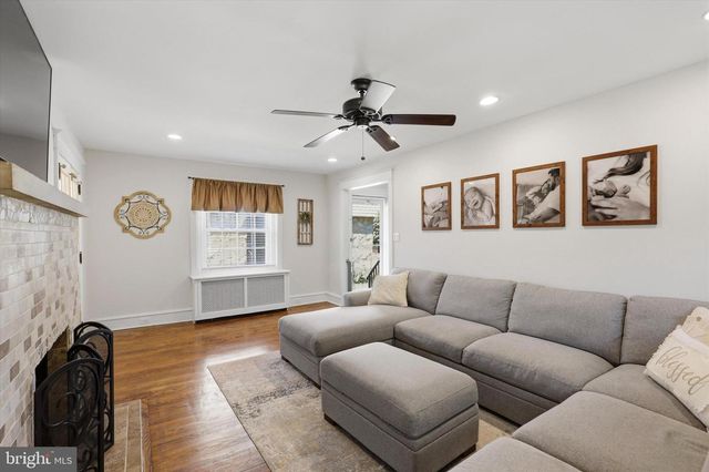 1637 LOCUST ST, Norristown, PA 19401