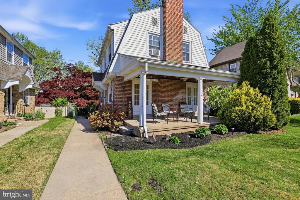 1637 LOCUST ST, Norristown, PA 19401