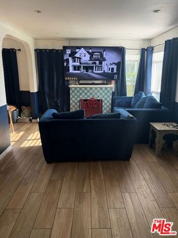 8764 Zamora Avenue, Los Angeles, CA 90002