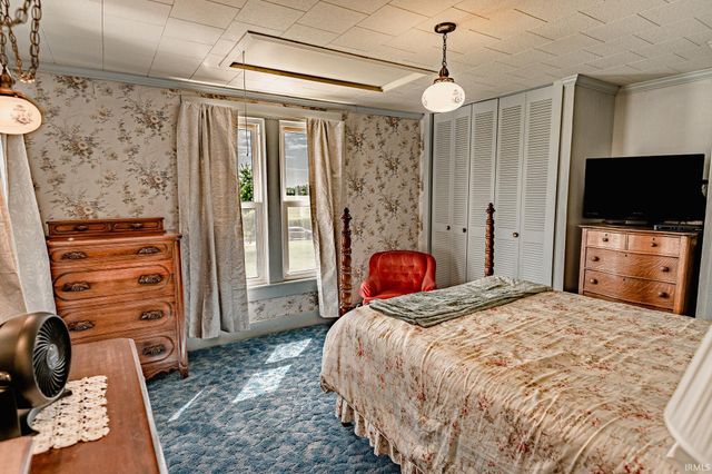 4800 S US 41, Boswell, IN 47921